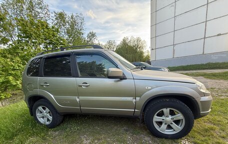 Chevrolet Niva I рестайлинг, 2014 год, 790 000 рублей, 3 фотография