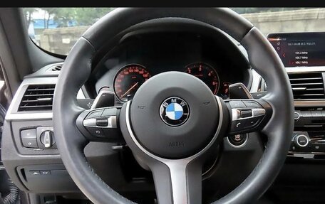 BMW 3 серия, 2018 год, 3 050 000 рублей, 3 фотография
