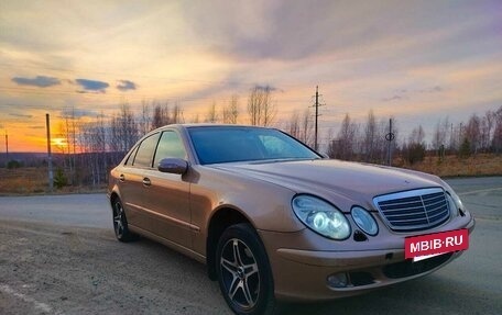Mercedes-Benz E-Класс, 2003 год, 800 000 рублей, 3 фотография