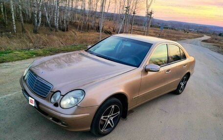 Mercedes-Benz E-Класс, 2003 год, 800 000 рублей, 7 фотография