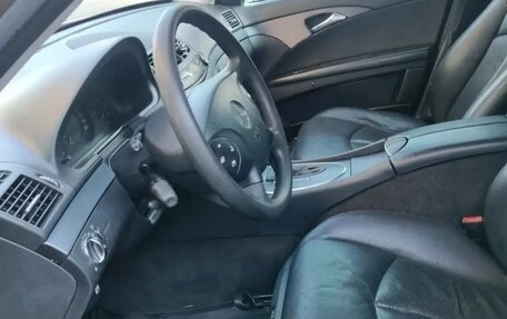 Mercedes-Benz E-Класс, 2003 год, 800 000 рублей, 13 фотография