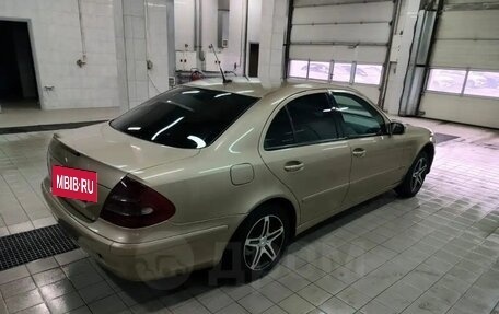 Mercedes-Benz E-Класс, 2003 год, 800 000 рублей, 12 фотография