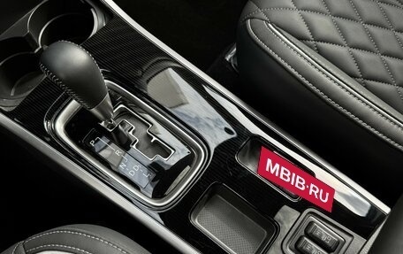Mitsubishi Outlander III рестайлинг 3, 2022 год, 3 200 000 рублей, 14 фотография