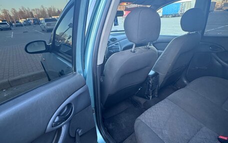 Ford Focus IV, 2001 год, 160 000 рублей, 11 фотография
