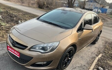 Opel Astra J, 2012 год, 840 000 рублей, 1 фотография