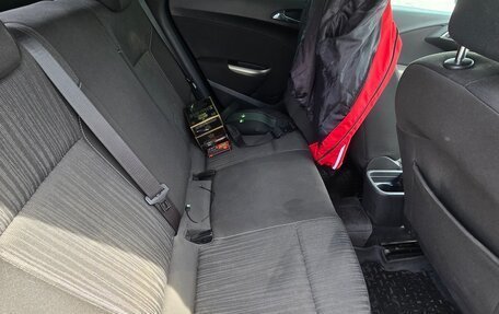 Opel Astra J, 2012 год, 690 000 рублей, 11 фотография
