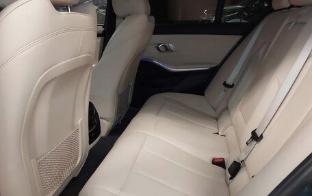 BMW 3 серия, 2021 год, 2 700 000 рублей, 3 фотография