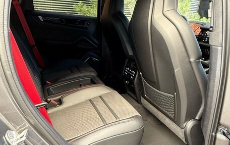 Porsche Cayenne III, 2025 год, 24 500 000 рублей, 27 фотография