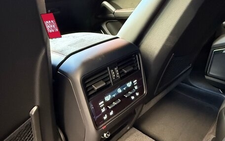 Porsche Cayenne III, 2025 год, 24 500 000 рублей, 26 фотография