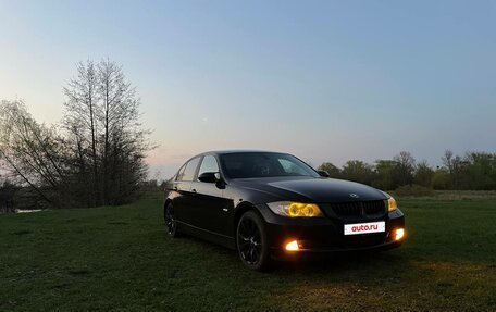 BMW 3 серия, 2005 год, 800 000 рублей, 3 фотография