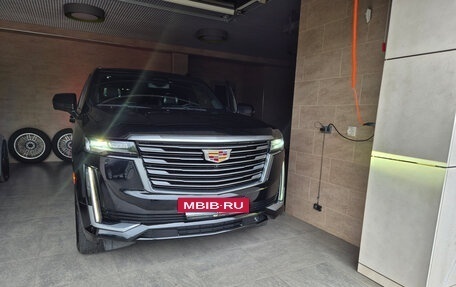 Cadillac Escalade V, 2021 год, 10 000 000 рублей, 33 фотография