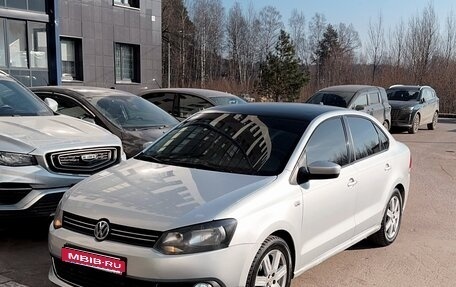 Volkswagen Polo VI (EU Market), 2012 год, 750 000 рублей, 1 фотография