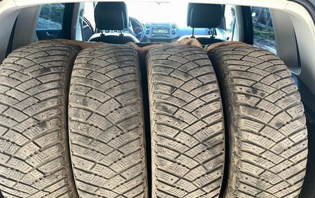 Volkswagen Tiguan I, 2011 год, 935 000 рублей, 6 фотография