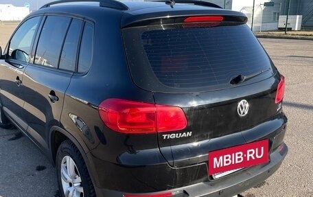 Volkswagen Tiguan I, 2011 год, 935 000 рублей, 4 фотография