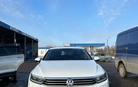 Volkswagen Passat B8 рестайлинг, 2016 год, 2 100 000 рублей, 2 фотография