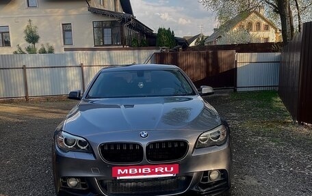 BMW 5 серия, 2016 год, 2 340 000 рублей, 3 фотография