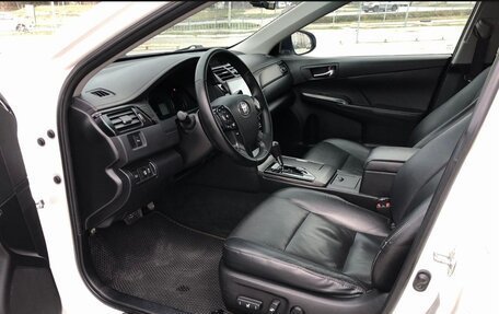 Toyota Camry, 2014 год, 2 050 000 рублей, 7 фотография