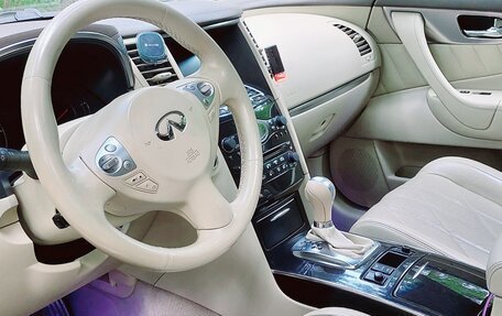 Infiniti FX II, 2008 год, 1 370 000 рублей, 9 фотография