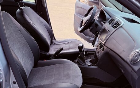 Renault Logan II, 2022 год, 1 199 000 рублей, 13 фотография