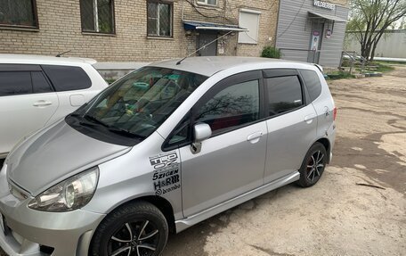 Honda Fit III, 2002 год, 450 000 рублей, 2 фотография