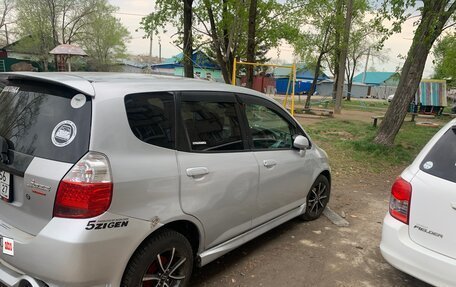 Honda Fit III, 2002 год, 450 000 рублей, 4 фотография