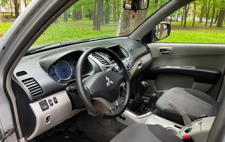 Mitsubishi L200 IV рестайлинг, 2007 год, 970 000 рублей, 7 фотография