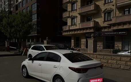 KIA Rio IV, 2022 год, 1 300 000 рублей, 4 фотография