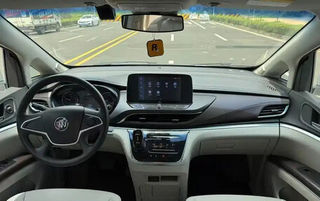 Buick GL8 III, 2020 год, 2 050 000 рублей, 9 фотография
