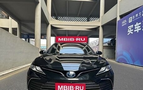 Toyota Camry, 2023 год, 3 000 000 рублей, 2 фотография