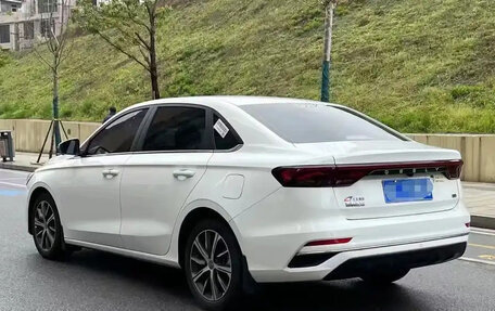 Geely Emgrand, 2022 год, 1 000 000 рублей, 4 фотография