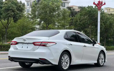 Toyota Camry, 2020 год, 2 200 000 рублей, 10 фотография