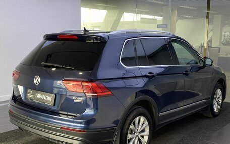 Volkswagen Tiguan II, 2017 год, 2 399 000 рублей, 6 фотография