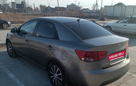 KIA Cerato III, 2011 год, 870 000 рублей, 3 фотография