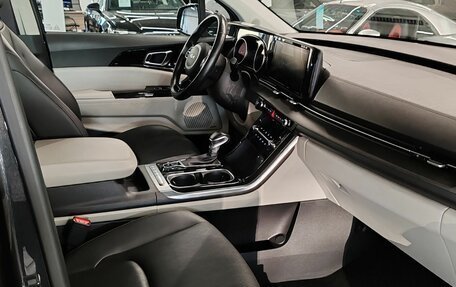 KIA Carnival, 2023 год, 4 200 000 рублей, 13 фотография