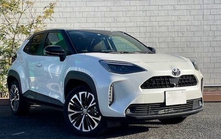 Toyota Yaris Cross, 2022 год, 1 345 000 рублей, 1 фотография