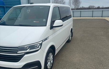 Volkswagen Caravelle T6 рестайлинг, 2021 год, 3 500 000 рублей, 3 фотография