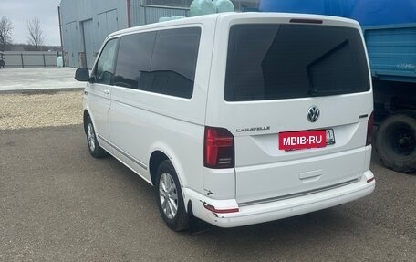 Volkswagen Caravelle T6 рестайлинг, 2021 год, 3 500 000 рублей, 6 фотография