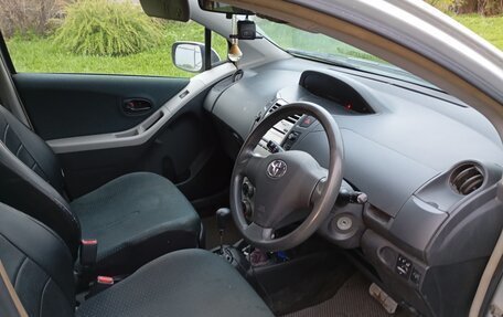 Toyota Vitz, 2005 год, 400 000 рублей, 8 фотография