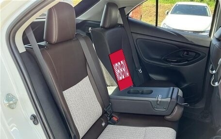 Toyota Yaris Cross, 2022 год, 1 345 000 рублей, 15 фотография