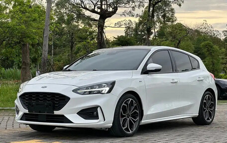 Ford Focus IV, 2022 год, 1 510 013 рублей, 3 фотография