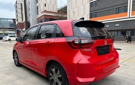 Honda Fit, 2021 год, 1 250 000 рублей, 4 фотография