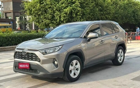 Toyota RAV4, 2022 год, 2 290 000 рублей, 1 фотография