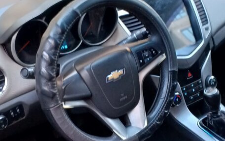 Chevrolet Cruze II, 2010 год, 650 000 рублей, 1 фотография