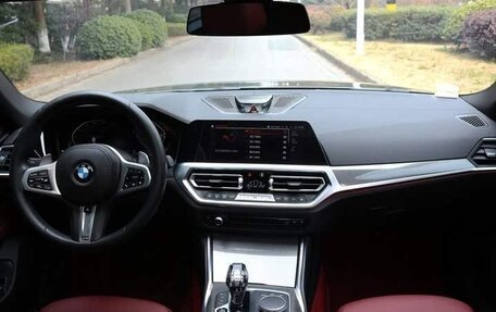 BMW 4 серия, 2022 год, 4 750 000 рублей, 13 фотография