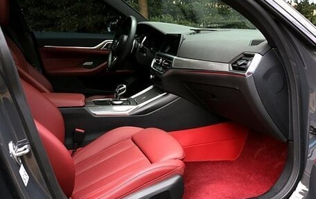 BMW 4 серия, 2022 год, 4 750 000 рублей, 14 фотография