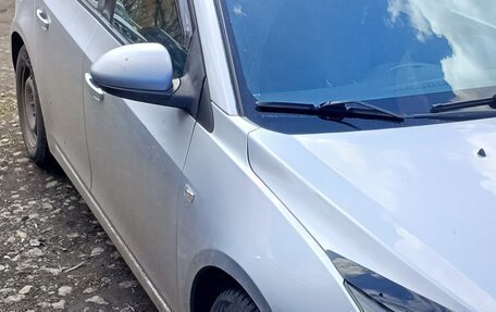 Chevrolet Cruze II, 2010 год, 650 000 рублей, 6 фотография