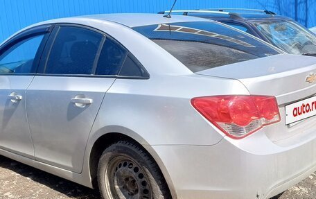 Chevrolet Cruze II, 2010 год, 650 000 рублей, 8 фотография