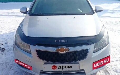 Chevrolet Cruze II, 2010 год, 650 000 рублей, 13 фотография