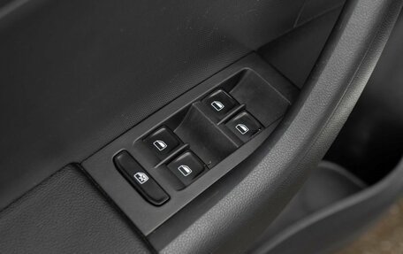 Skoda Rapid I, 2015 год, 900 000 рублей, 16 фотография