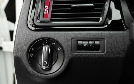 Skoda Rapid I, 2015 год, 900 000 рублей, 18 фотография